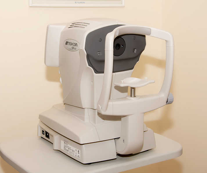 pitsavou-eleni-siskos-giorgos-ofthalmiatros-diathlasimetro-diathlastikos-elegxos-matia